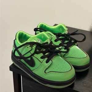 Nike Kids Green Sneakers